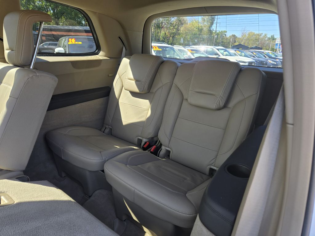 Photo 32 of this MERCEDES-BENZ GL