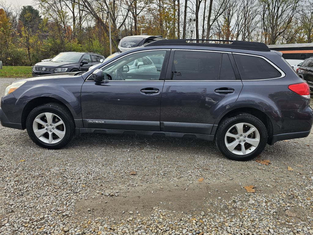 Photo 2 of this SUBARU OUTBACK