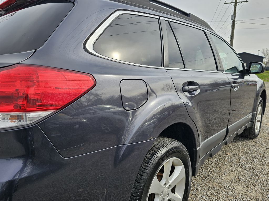 Photo 9 of this SUBARU OUTBACK
