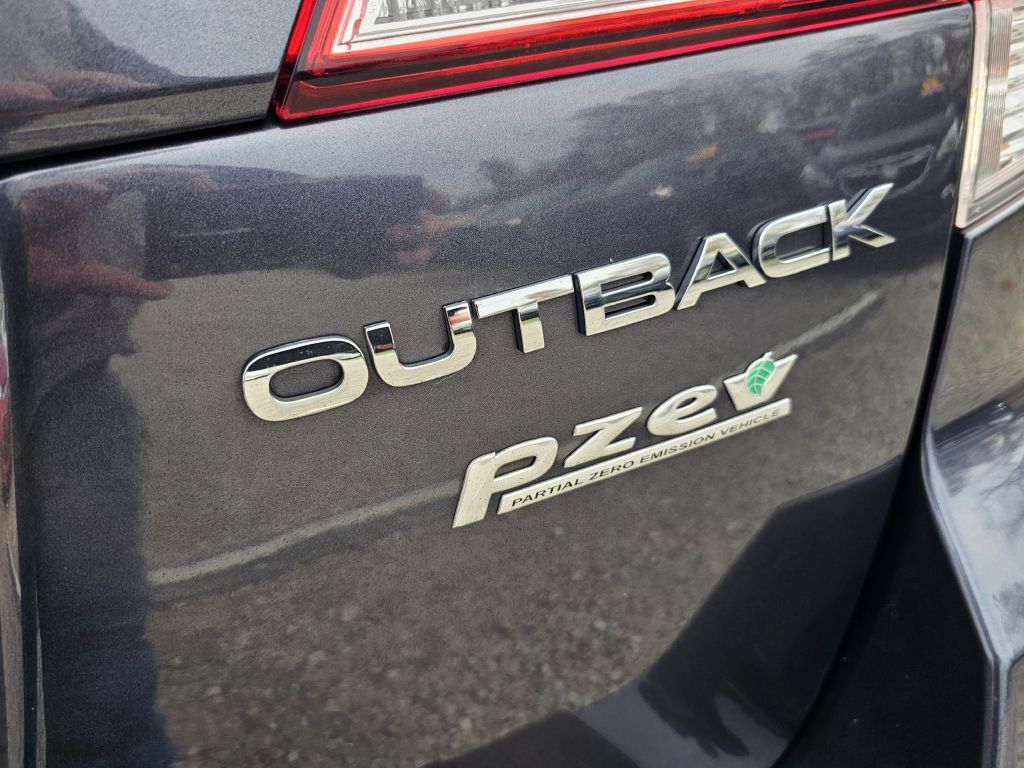 Photo 12 of this SUBARU OUTBACK