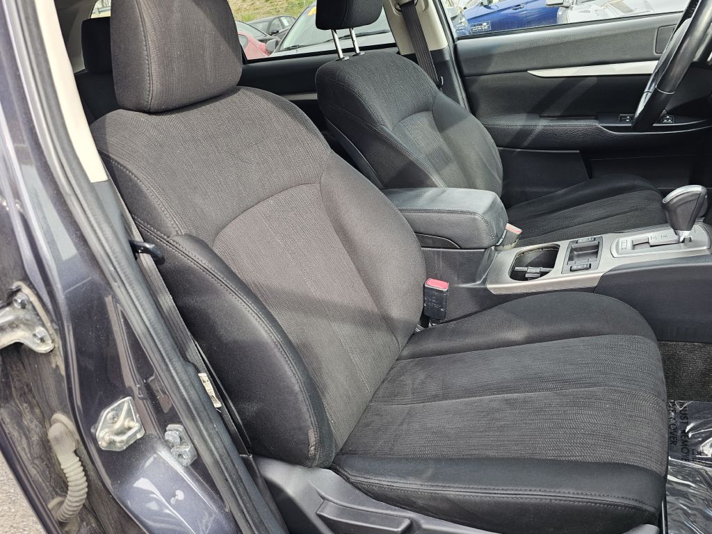 Photo 19 of this SUBARU OUTBACK