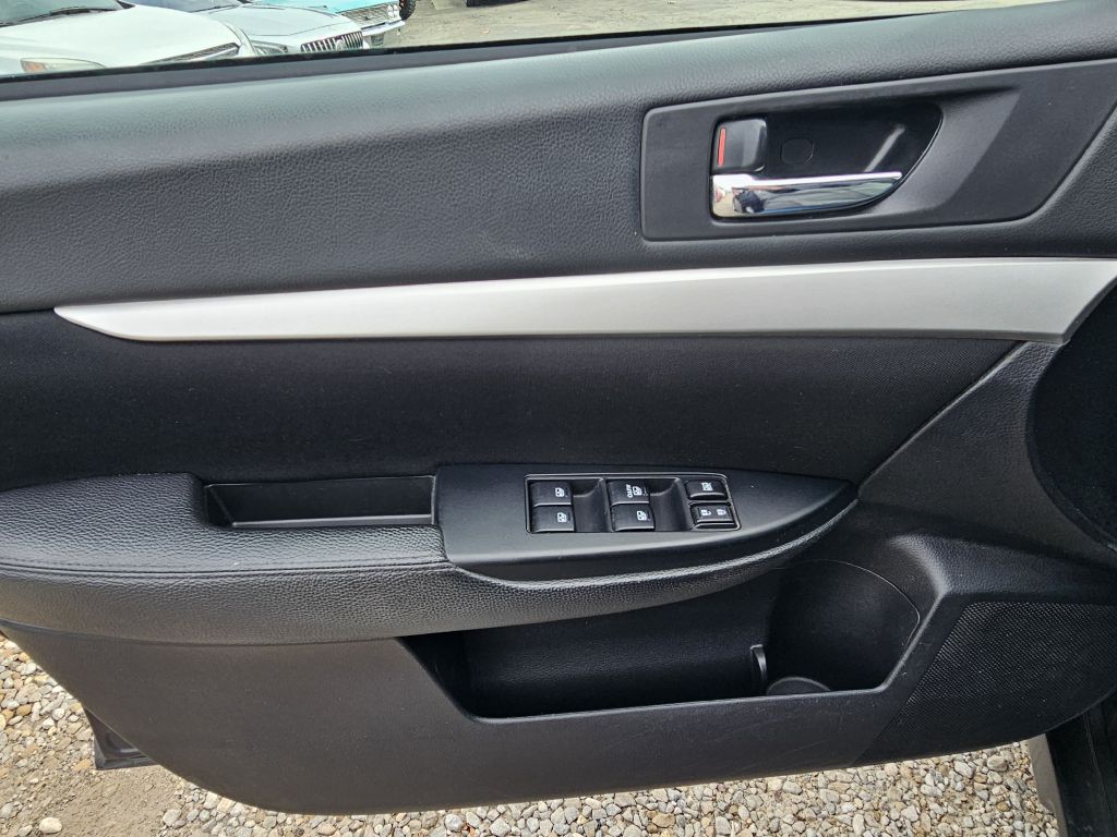 Photo 29 of this SUBARU OUTBACK