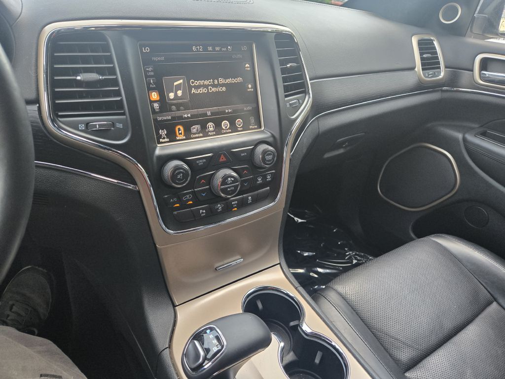 Photo 17 of this JEEP GRAND CHEROKEE