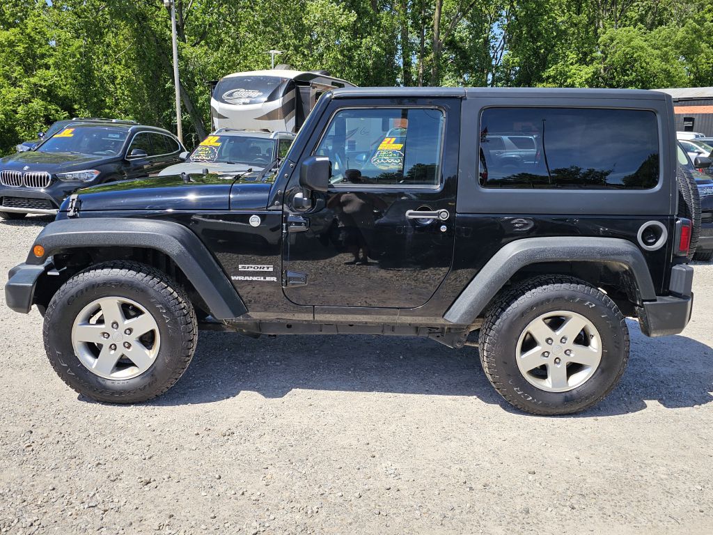 Photo 2 of this JEEP WRANGLER