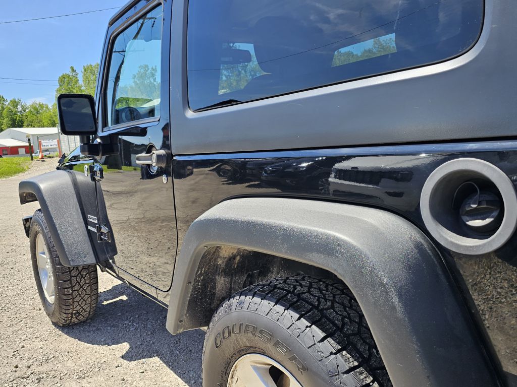 Photo 10 of this JEEP WRANGLER