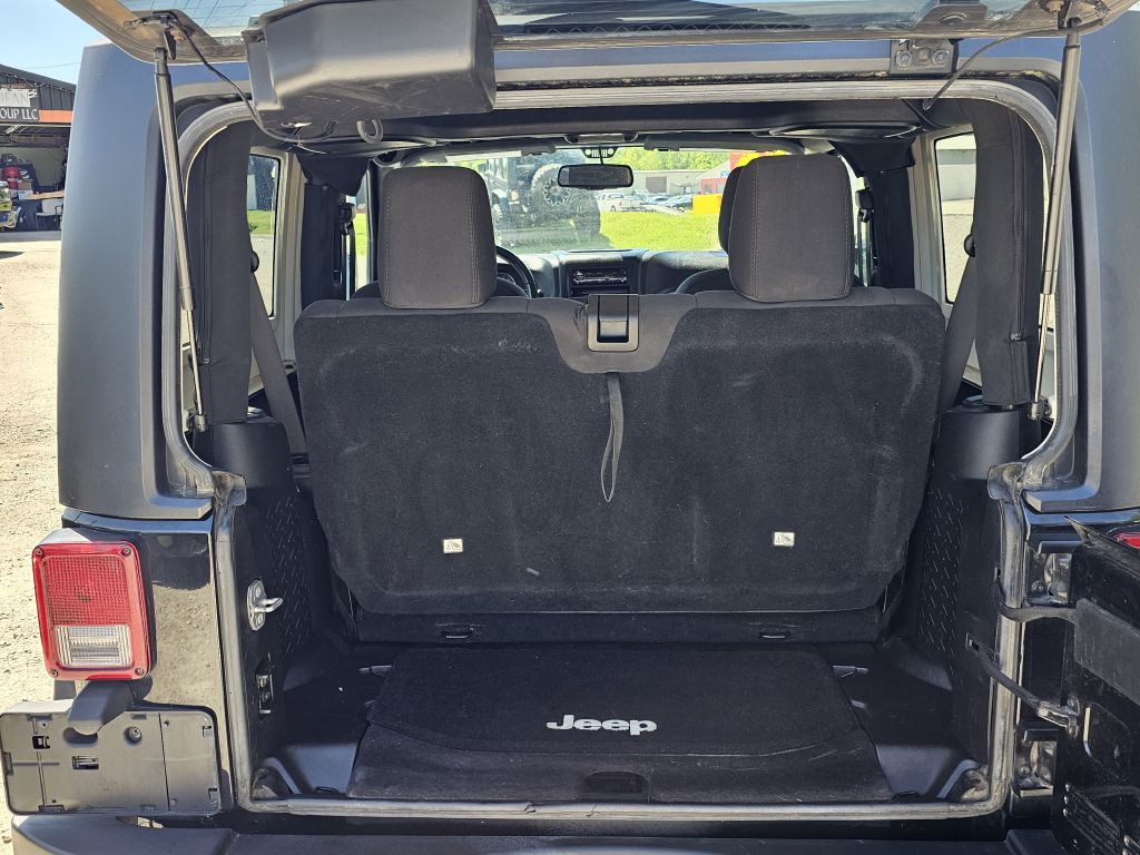 Photo 11 of this JEEP WRANGLER