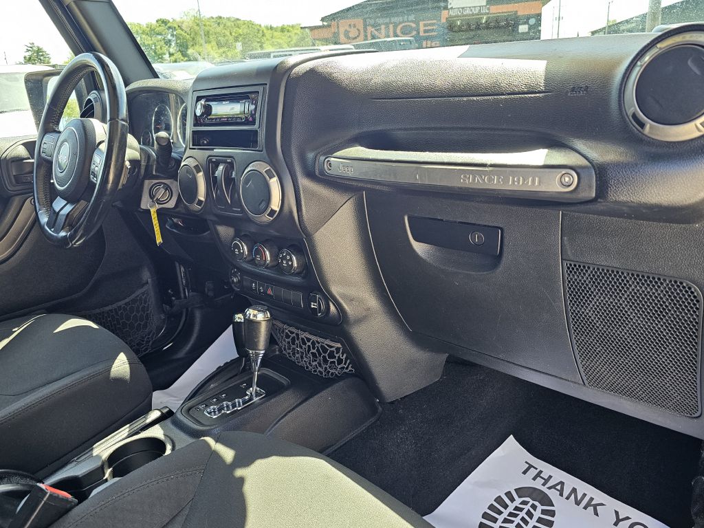 Photo 15 of this JEEP WRANGLER