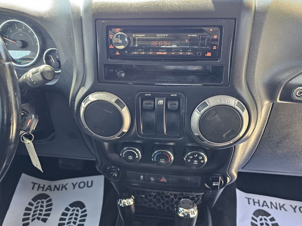 Photo 16 of this JEEP WRANGLER