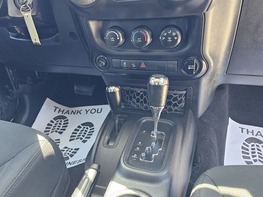 Photo 18 of this JEEP WRANGLER