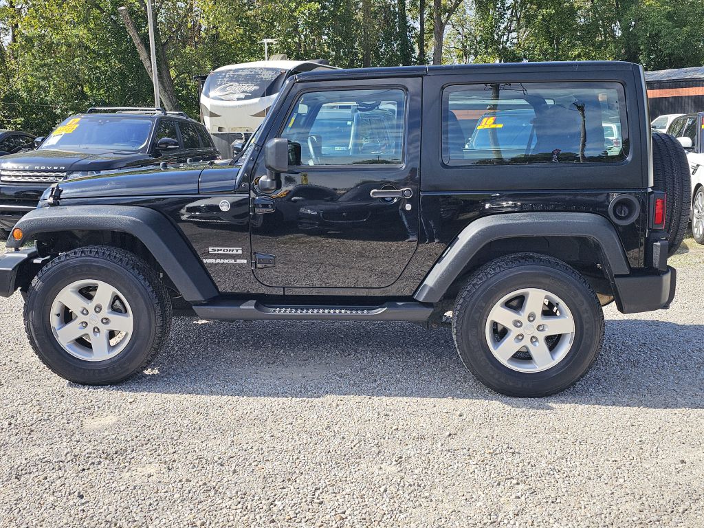 Photo 2 of this JEEP WRANGLER