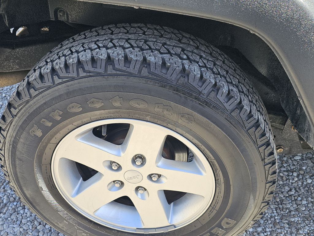 Photo 9 of this JEEP WRANGLER