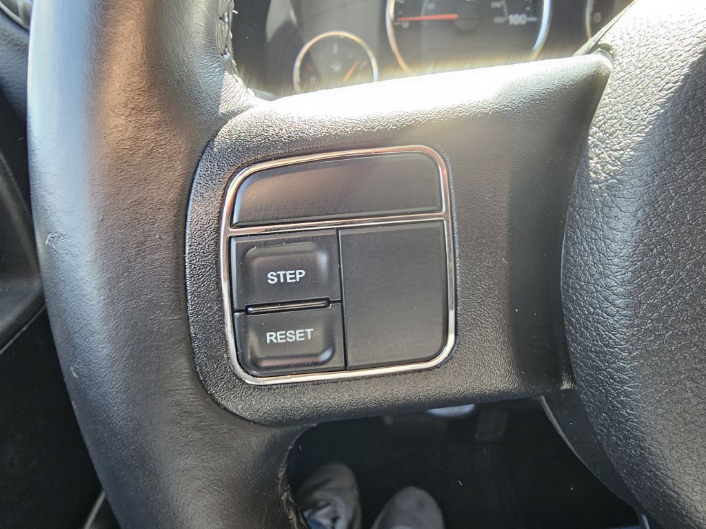 Photo 20 of this JEEP WRANGLER
