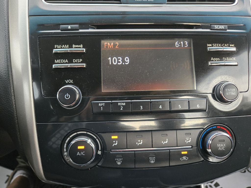 Photo 20 of this NISSAN ALTIMA