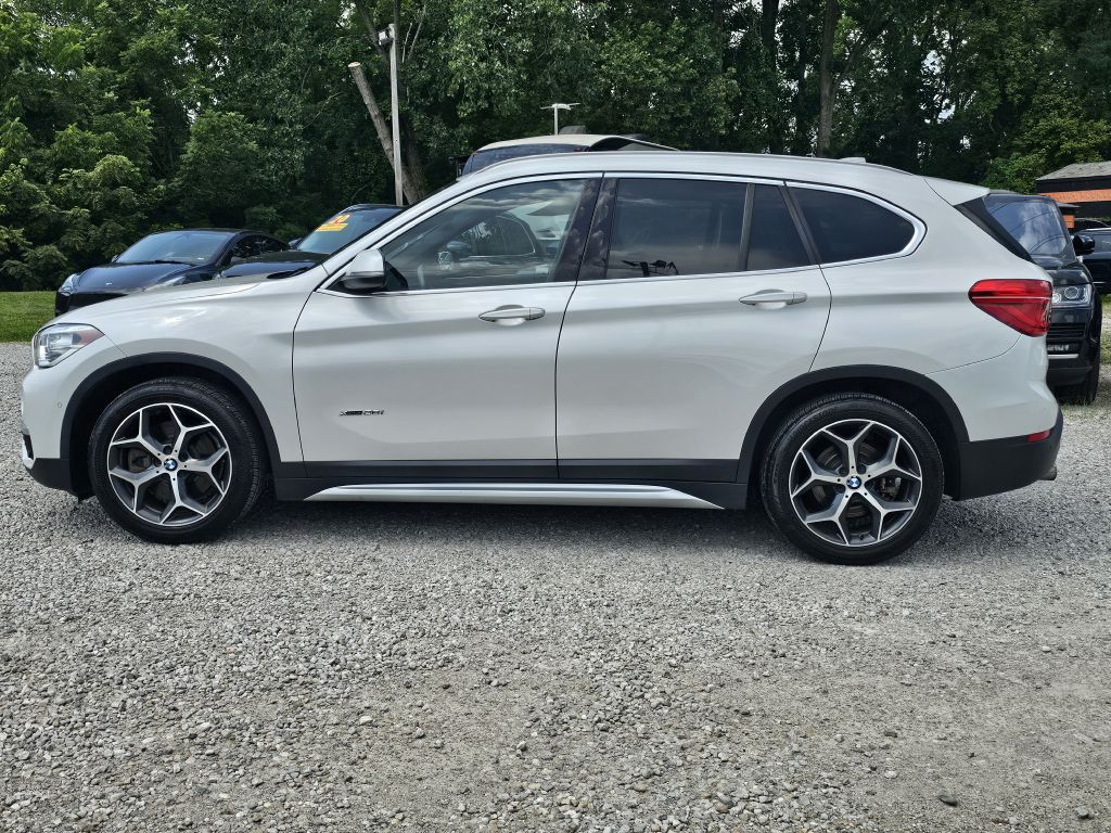 Photo 2 of this BMW X1