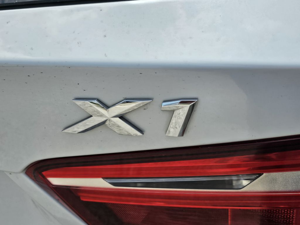 Photo 10 of this BMW X1