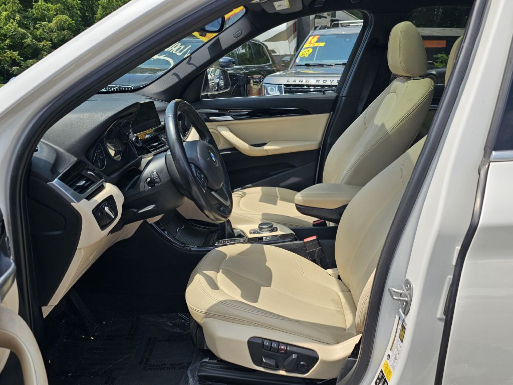 Photo 17 of this BMW X1