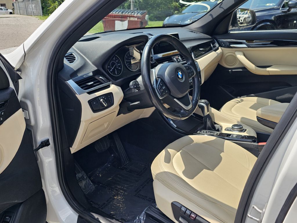 Photo 19 of this BMW X1