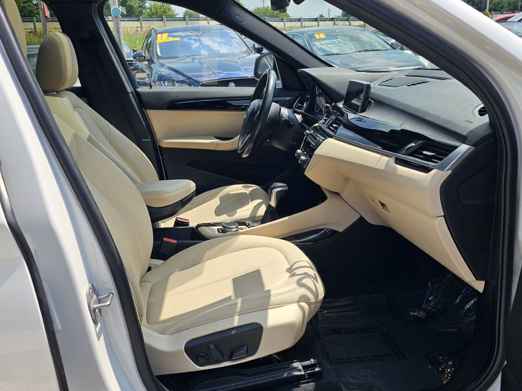 Photo 21 of this BMW X1