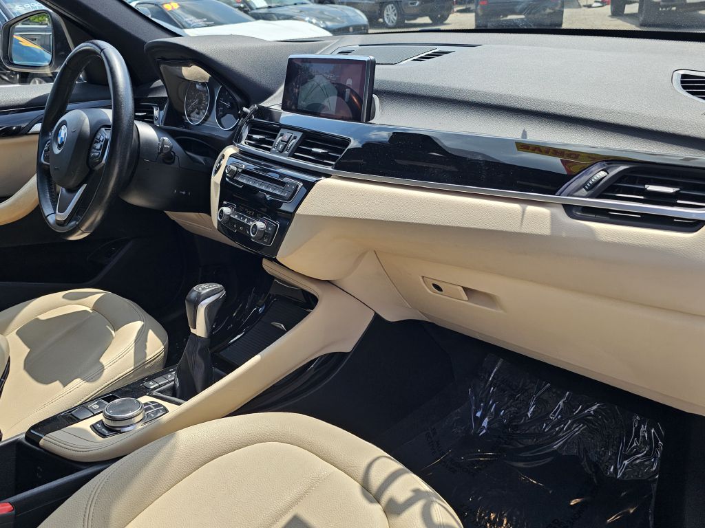 Photo 23 of this BMW X1