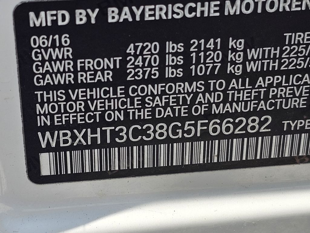 Photo 35 of this BMW X1
