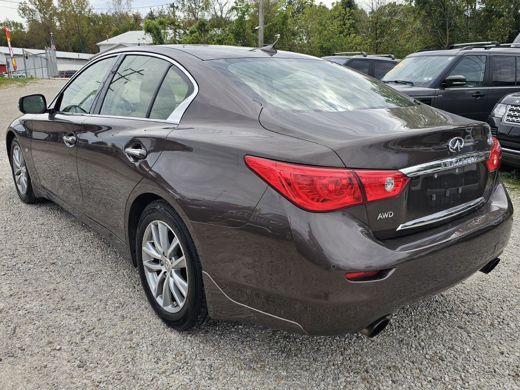 Photo 3 of this INFINITI Q50