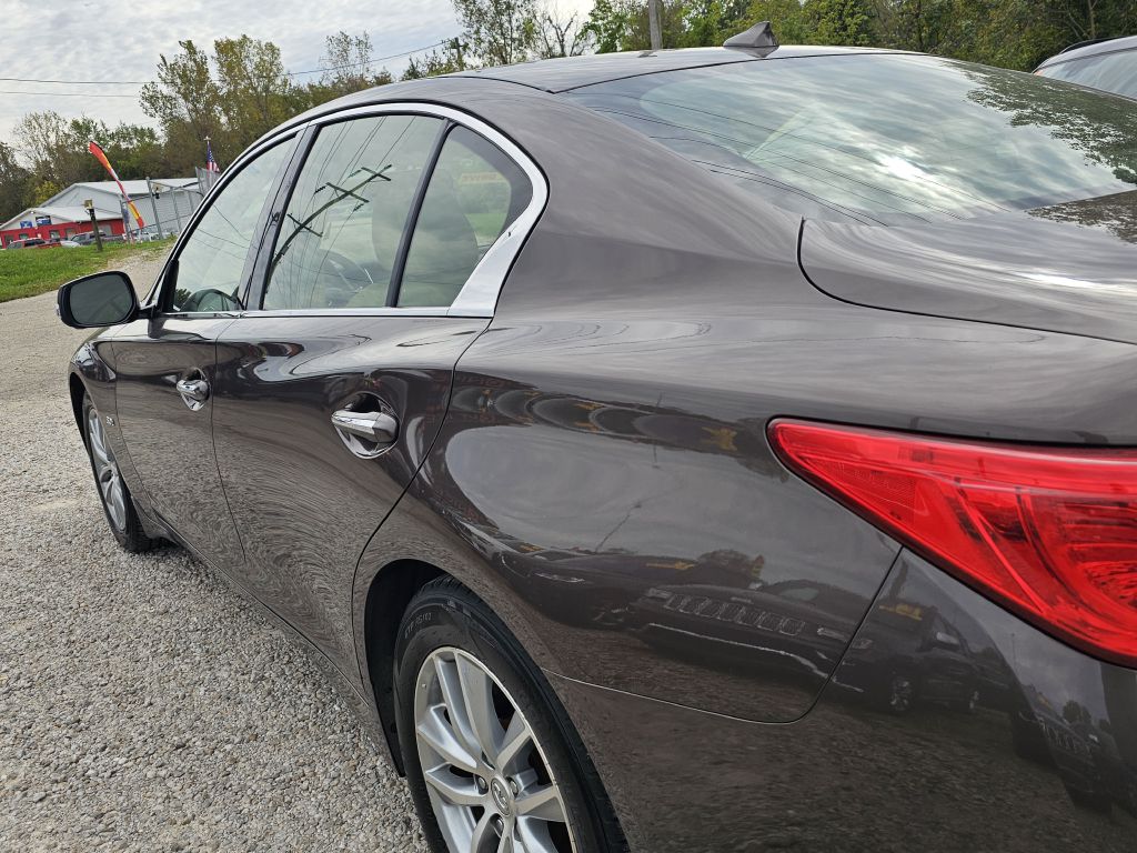 Photo 9 of this INFINITI Q50
