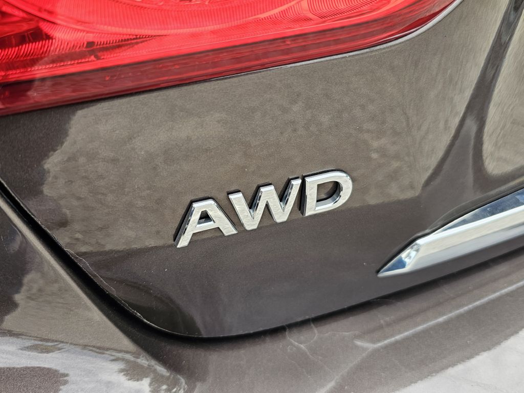 Photo 10 of this INFINITI Q50