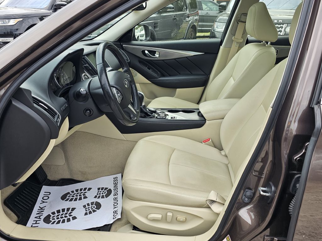 Photo 15 of this INFINITI Q50