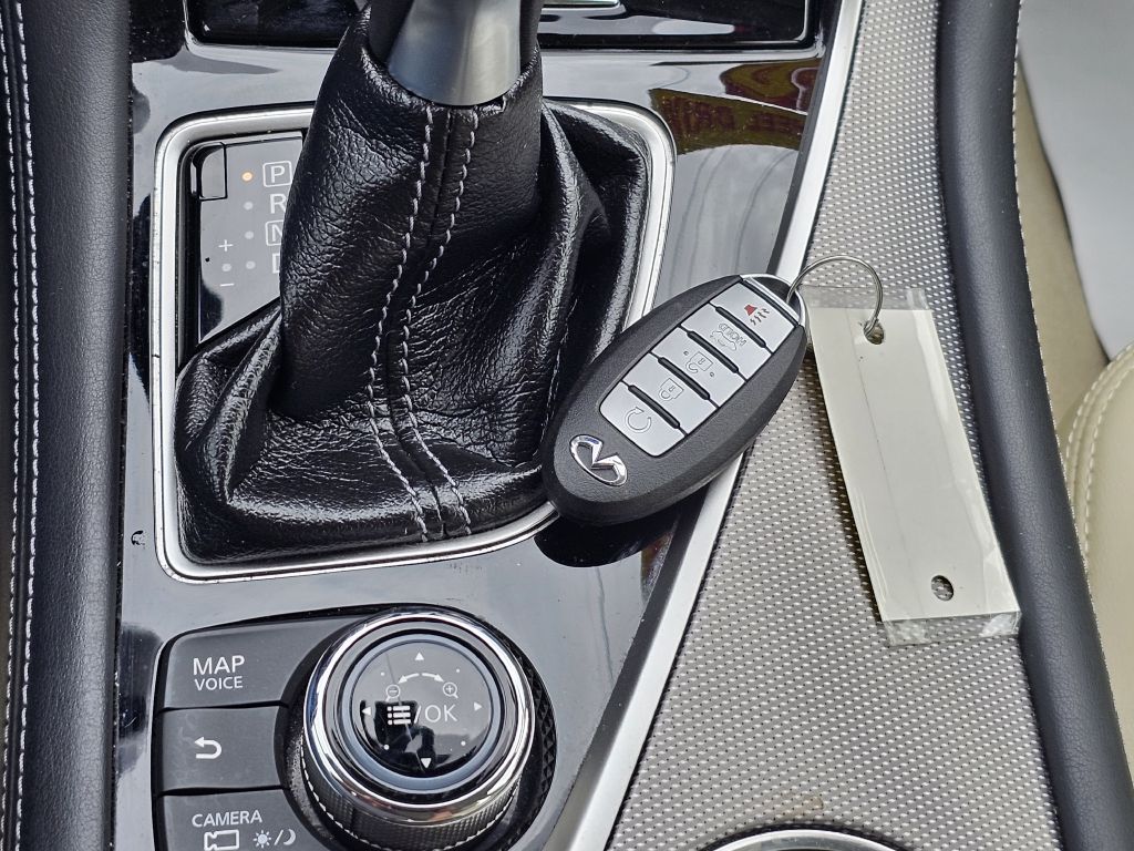 Photo 31 of this INFINITI Q50
