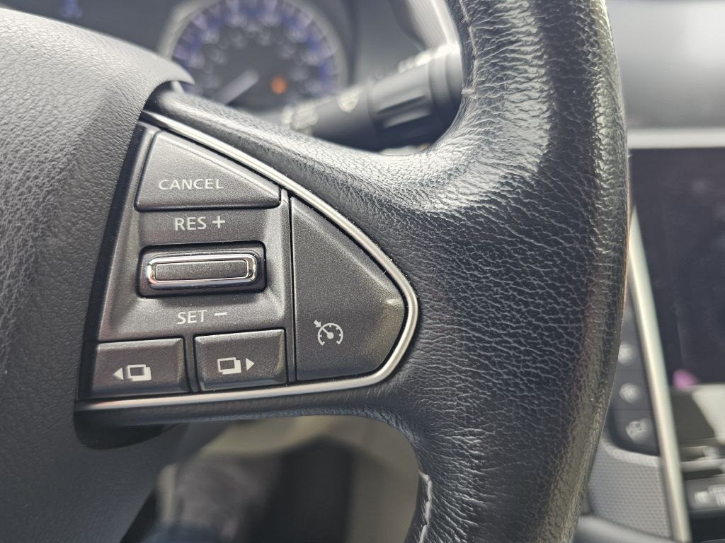 Photo 35 of this INFINITI Q50