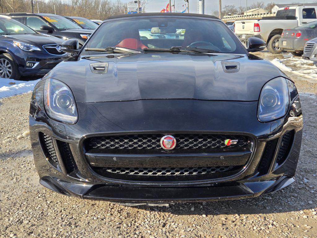 Photo 2 of this JAGUAR F-TYPE