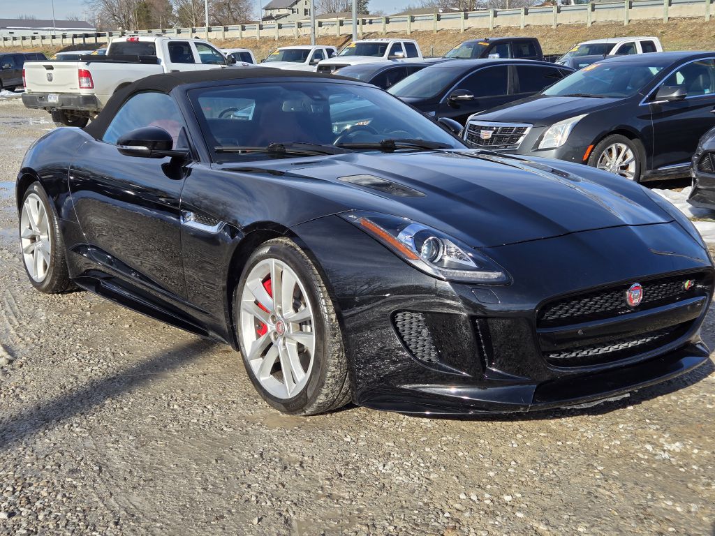 Photo 3 of this JAGUAR F-TYPE