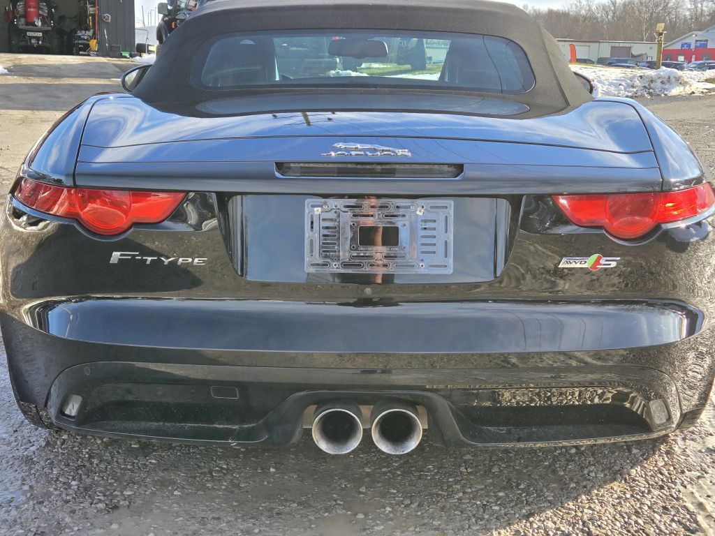 Photo 6 of this JAGUAR F-TYPE