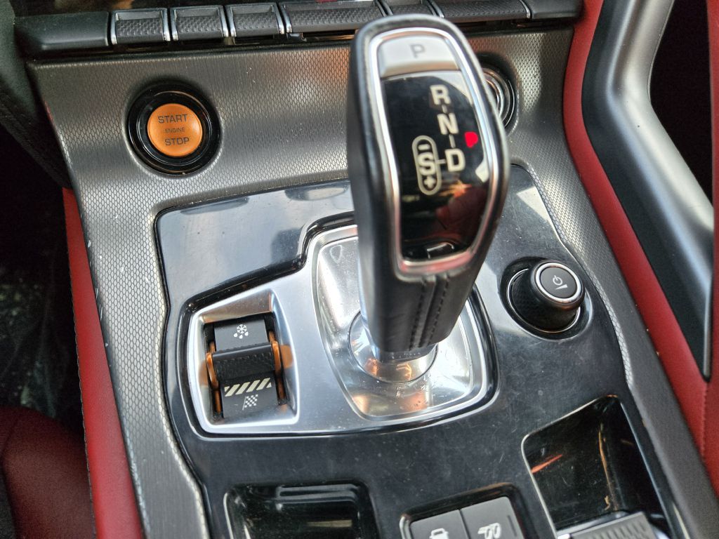Photo 27 of this JAGUAR F-TYPE
