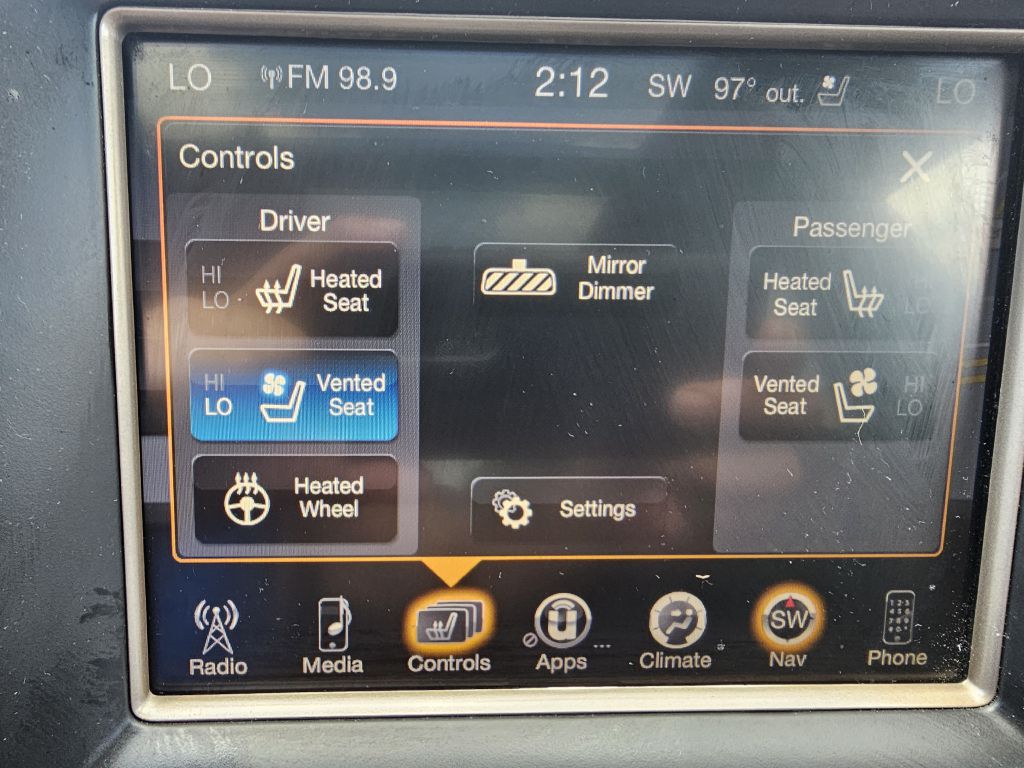 Photo 31 of this JEEP GRAND CHEROKEE