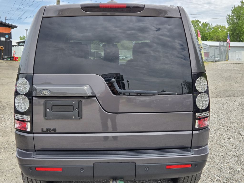 Photo 6 of this LAND ROVER LR4