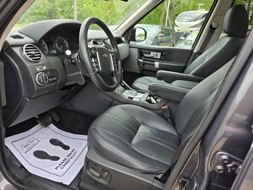 Photo 14 of this LAND ROVER LR4