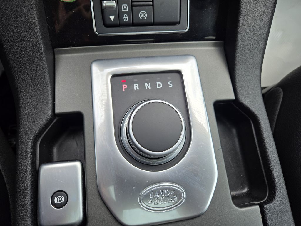 Photo 23 of this LAND ROVER LR4