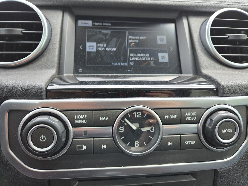 Photo 26 of this LAND ROVER LR4