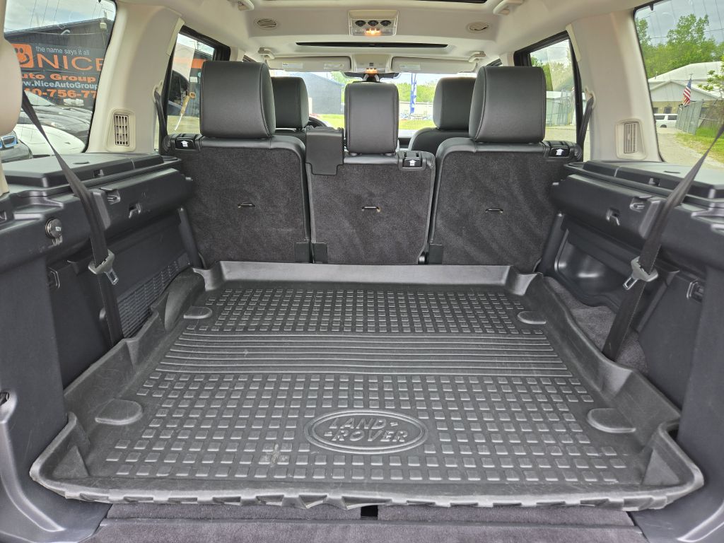 Photo 41 of this LAND ROVER LR4