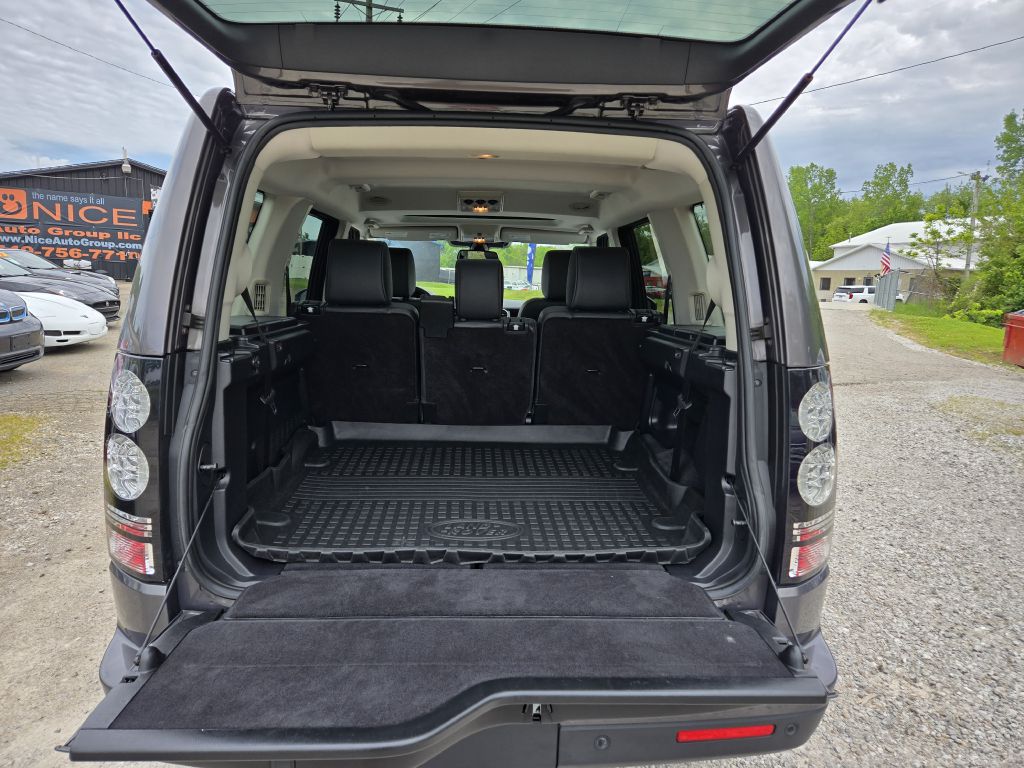 Photo 42 of this LAND ROVER LR4