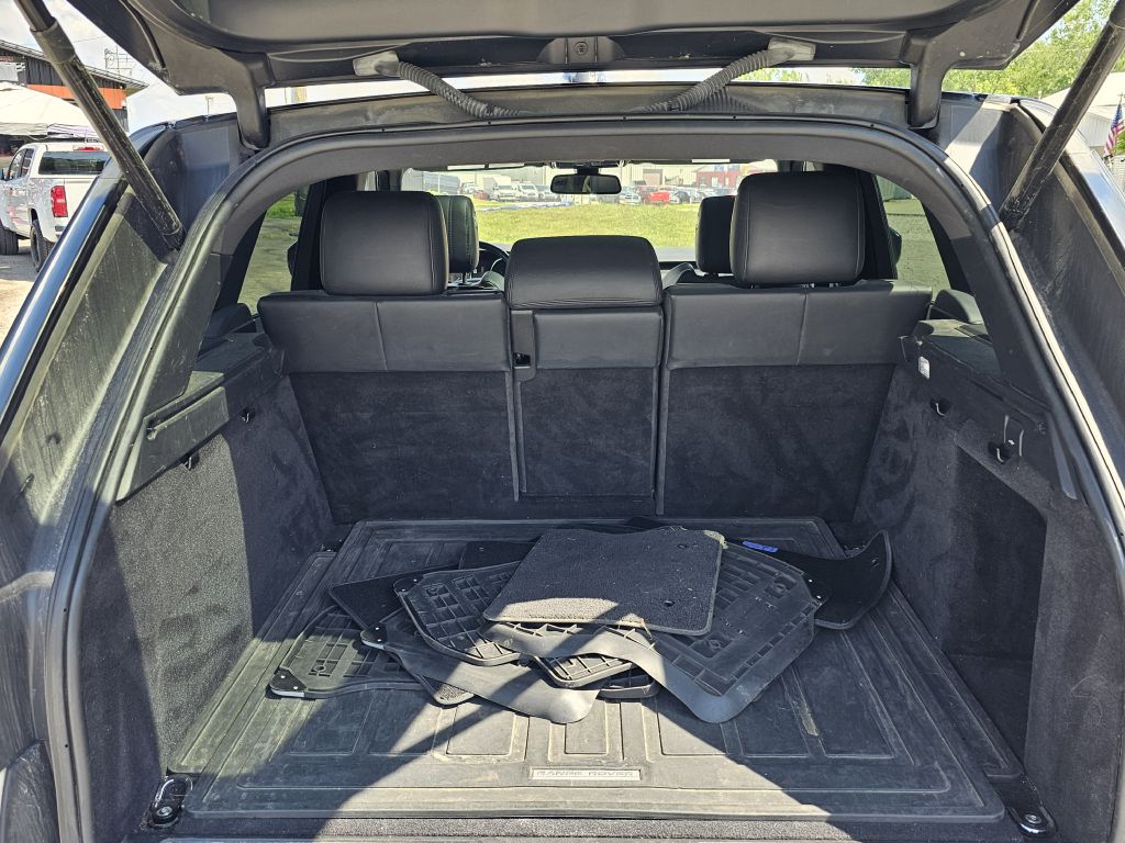 Photo 12 of this LAND ROVER RANGE ROVER SPO