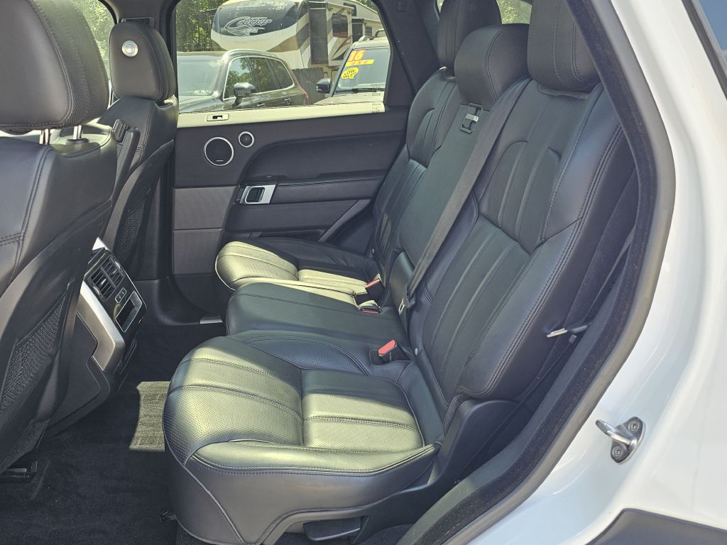 Photo 16 of this LAND ROVER RANGE ROVER SPO