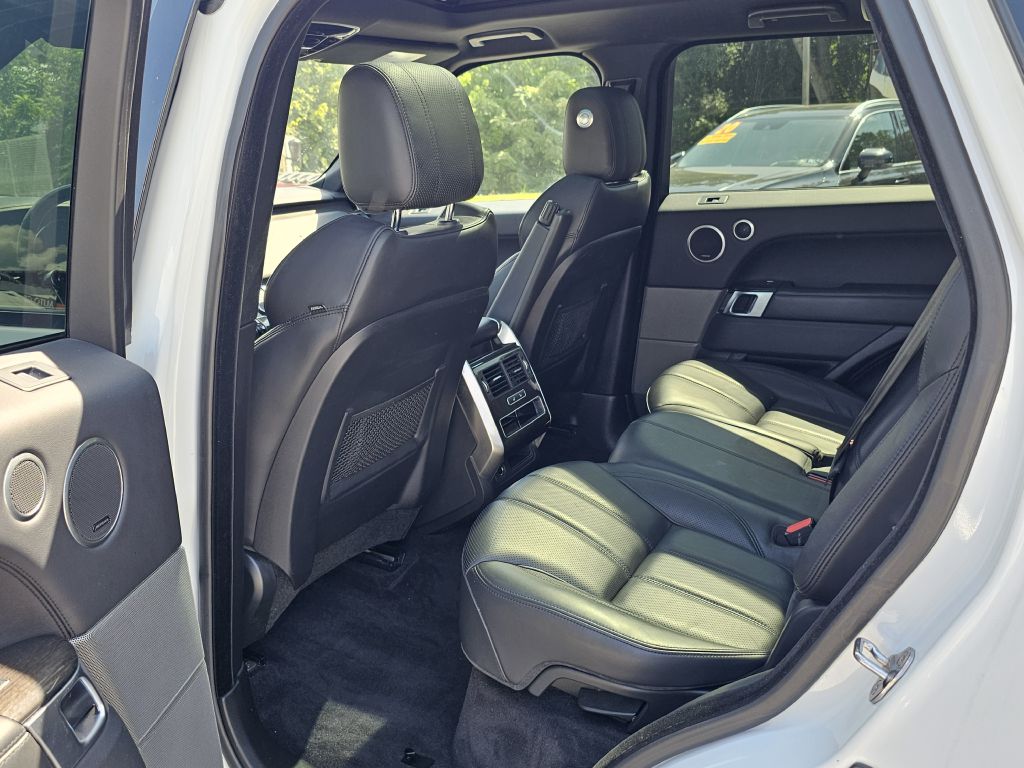 Photo 17 of this LAND ROVER RANGE ROVER SPO