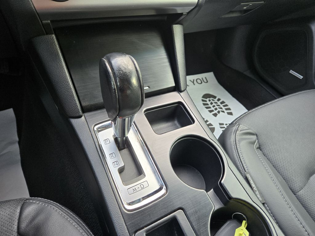 Photo 20 of this SUBARU LEGACY