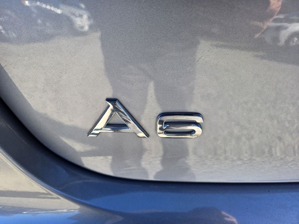 Photo 12 of this AUDI A6