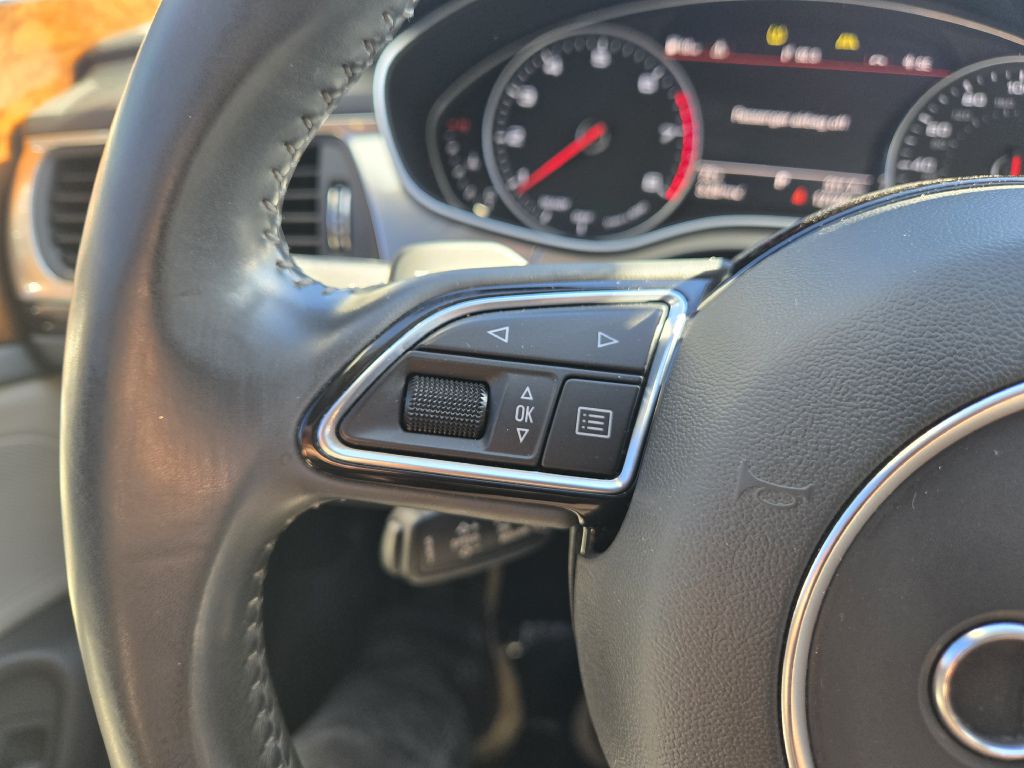 Photo 19 of this AUDI A6