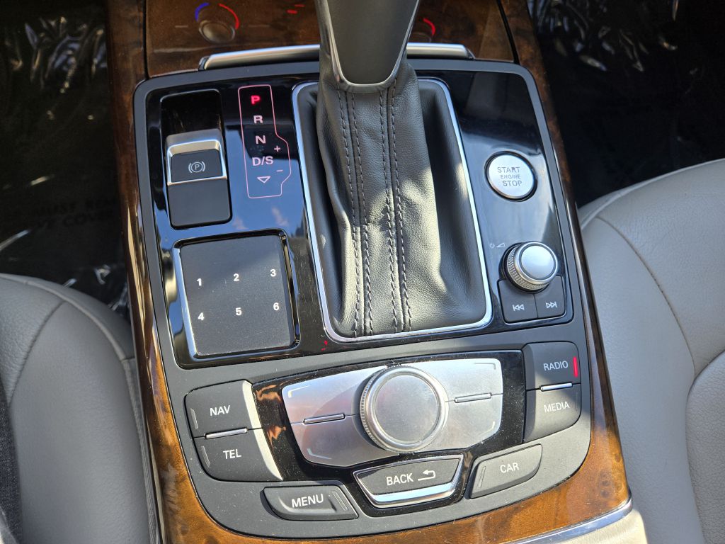 Photo 22 of this AUDI A6