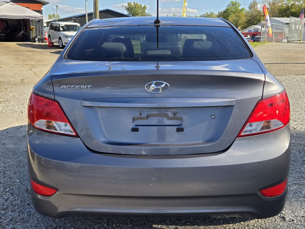Photo 6 of this HYUNDAI ACCENT