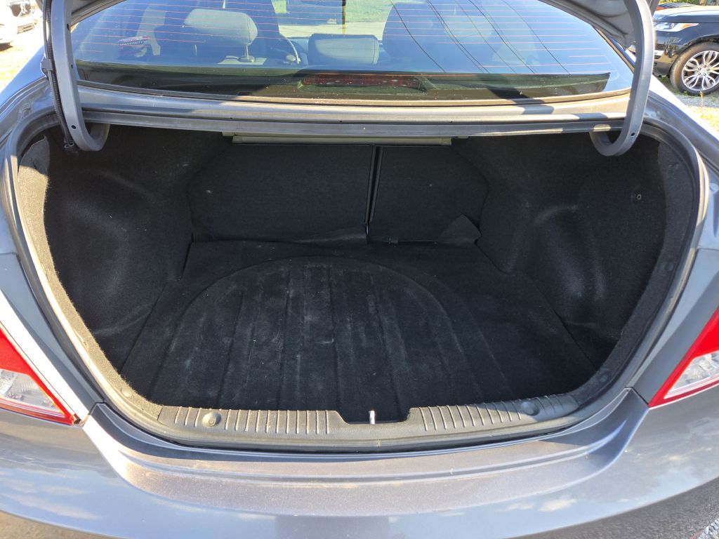 Photo 23 of this HYUNDAI ACCENT